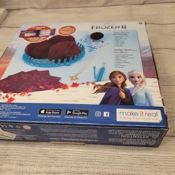 Make it Real Disney Frozen II Make Your Own Shawl With Necklace Craft Kit - Picture 10 of 10